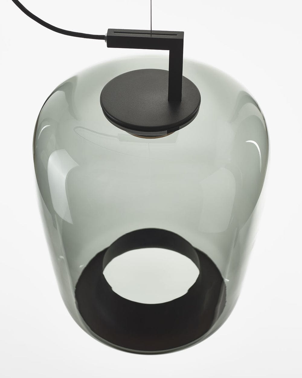 Pendant in light smoke-C2